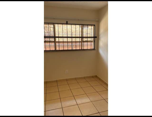 2 BEDROOM PROPERTY TO RENT IN PRETORIA WEST